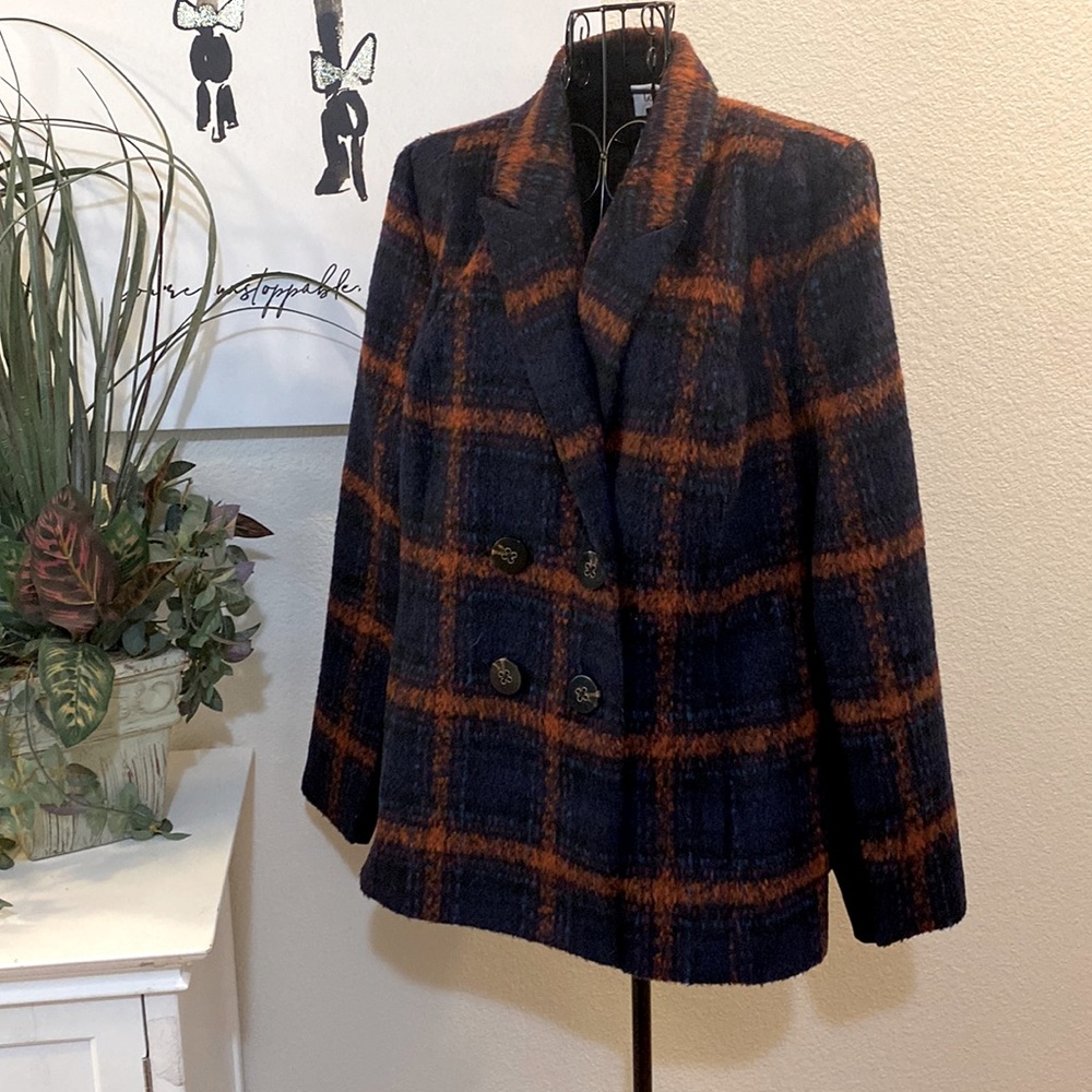 Beautiful CAbi jacket.